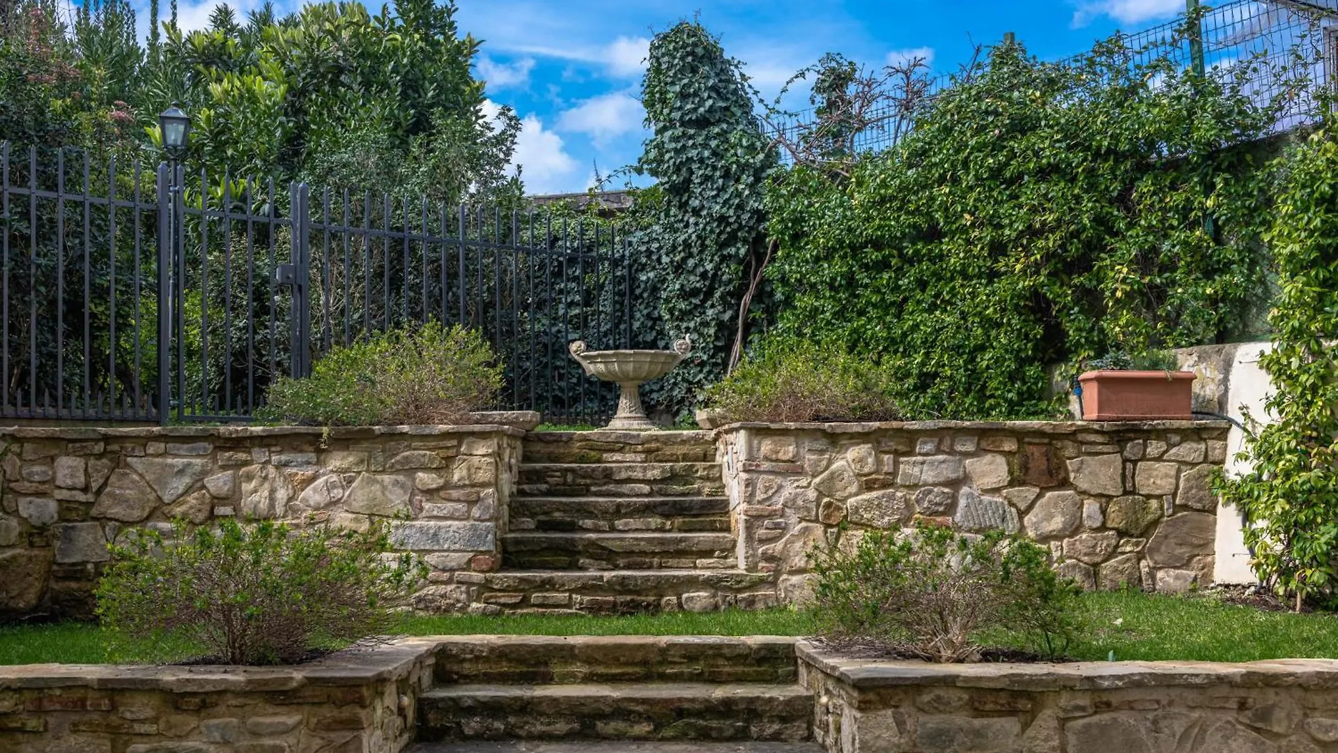 Galileo'S Garden At Ponte Vecchio Apartment Florence